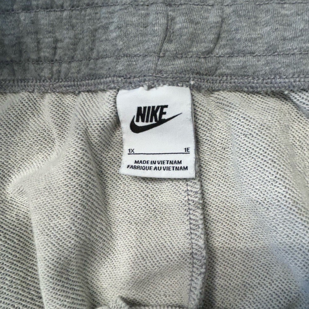 Nike Heather Gray Lounge Shorts - Picture 4 of 6